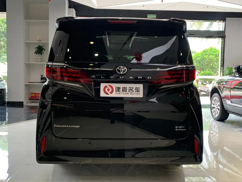 Toyota Alphard 2024