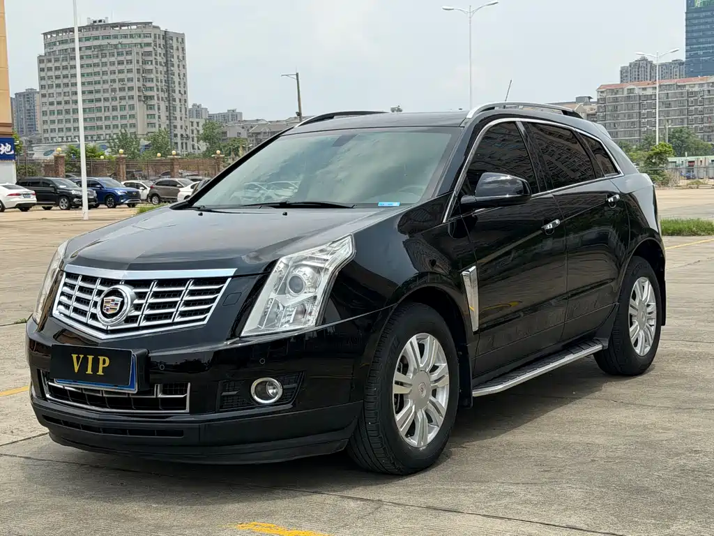 Cadillac SRX 2015 — фото 1
