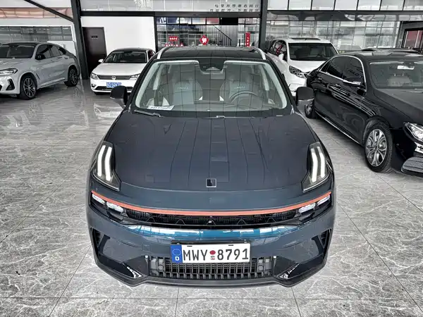 Lynk & Co 06 2023