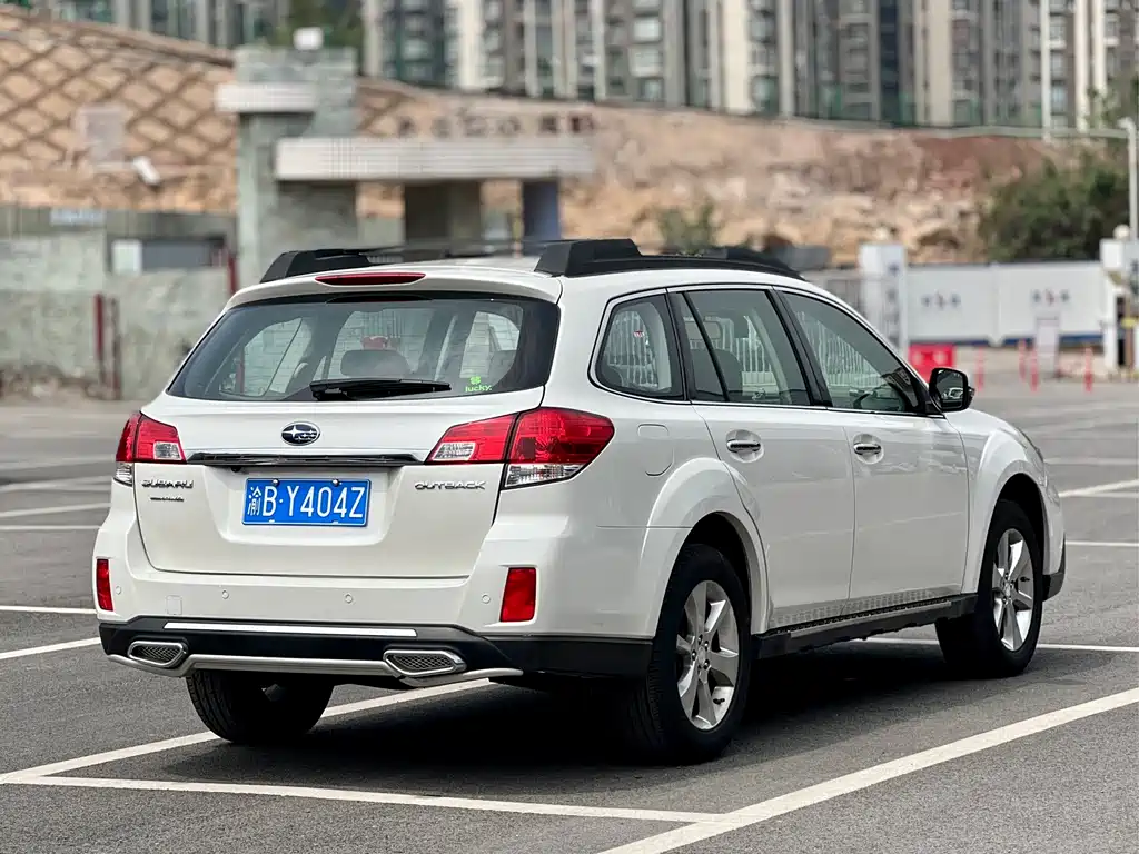 Subaru Outback 2013 — фото 5