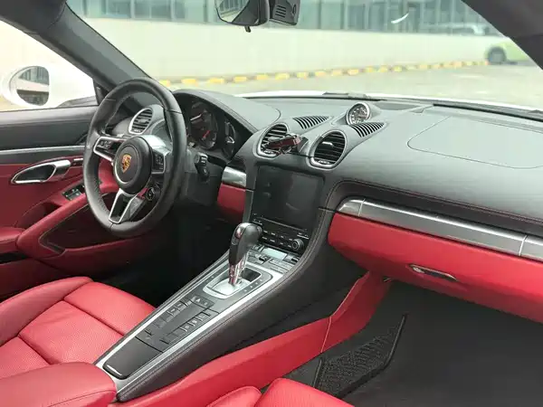 Porsche 718 2020