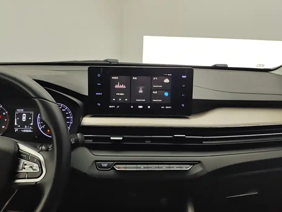 Geely Vision X3 2022 — фото 13