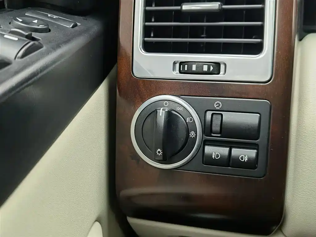 Land Rover Range Rover 2012 — фото 21