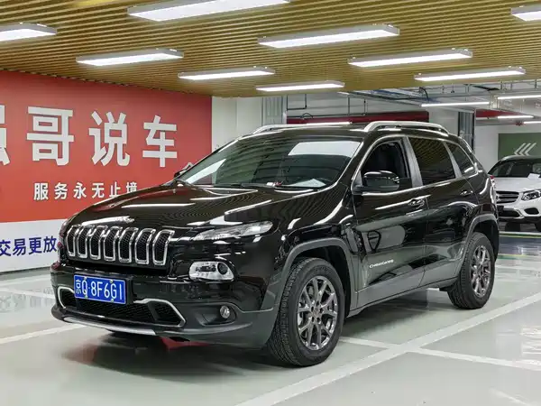 Jeep Cherokee 2021