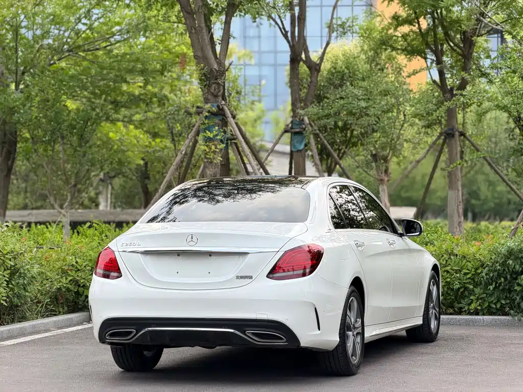 Mercedes-Benz C-Class 2020 — фото 12