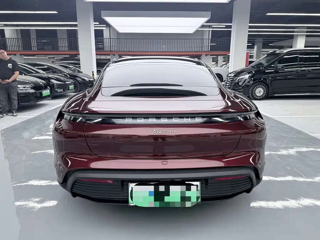 Porsche Taycan 2022 — фото 17