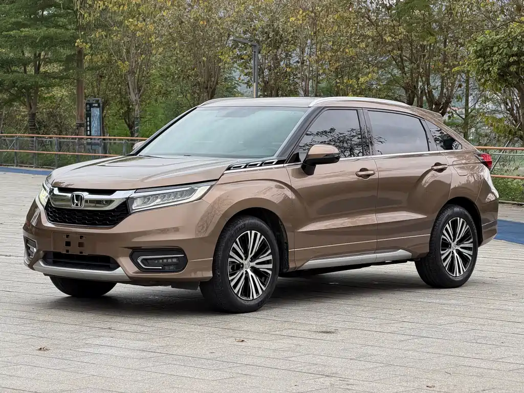 Honda Avancier 2017 — фото 1