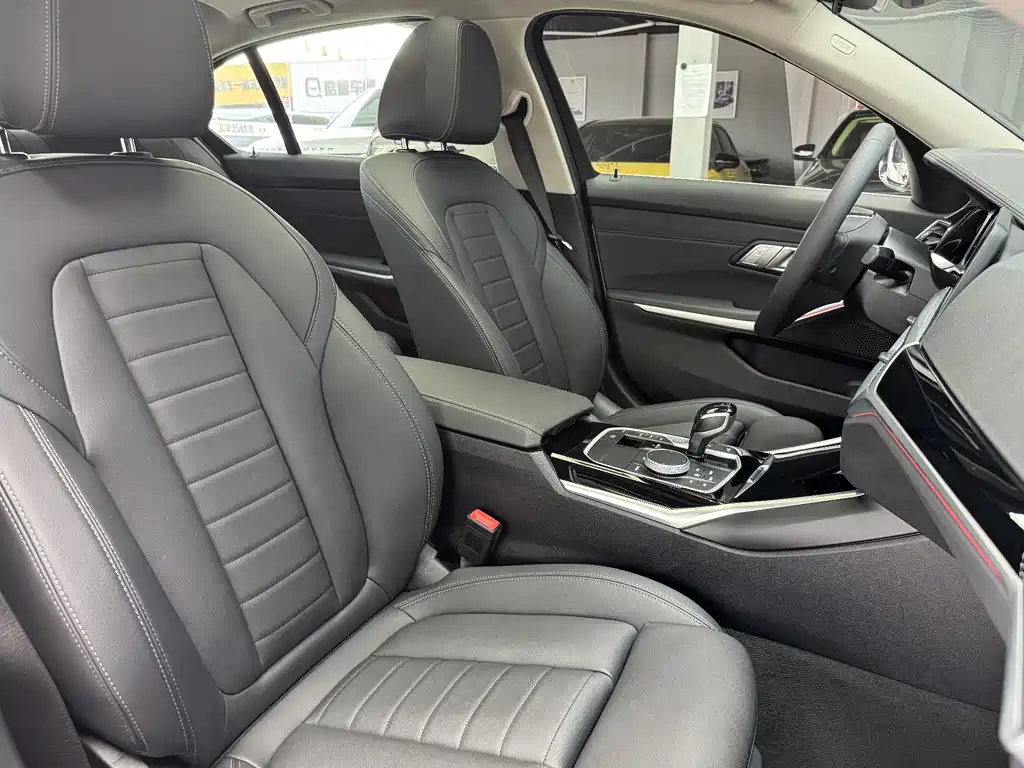BMW 3 Series 2020 — фото 14