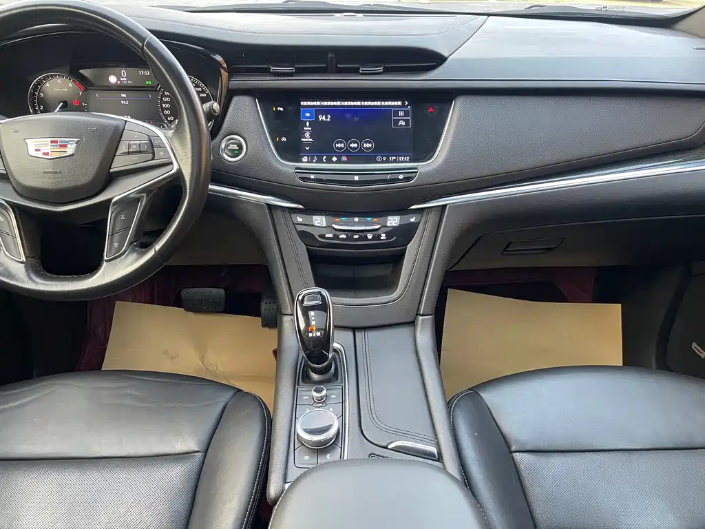 Cadillac XT5 2020 — фото 18