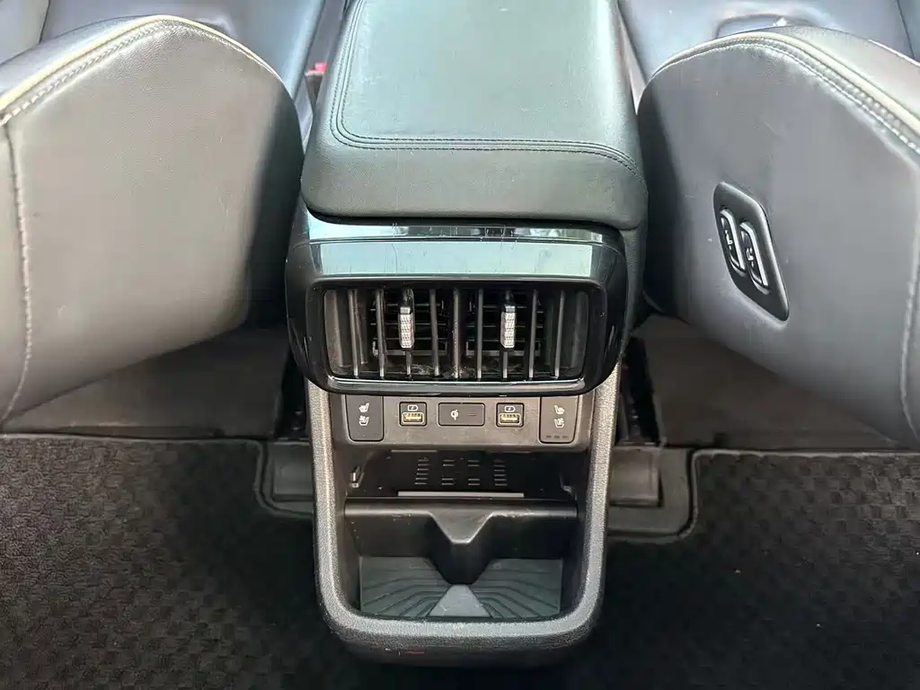 Hyundai Custo 2022 — фото 20
