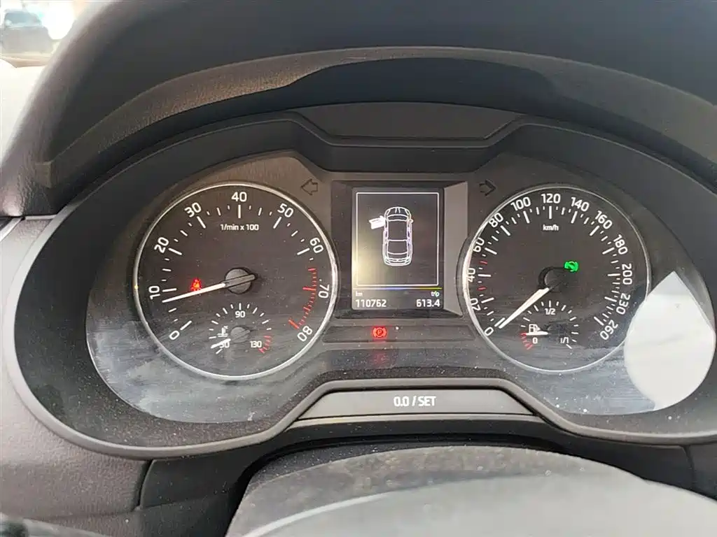 Skoda Octavia 2017 — фото 12