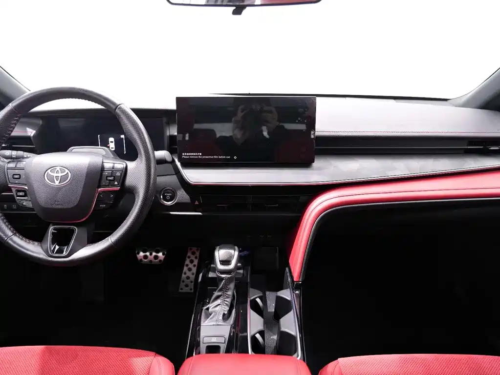 Toyota Camry 2024 — фото 20