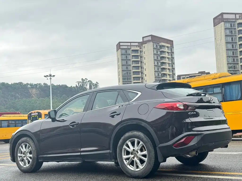 Mazda CX-4 2016 — фото 17