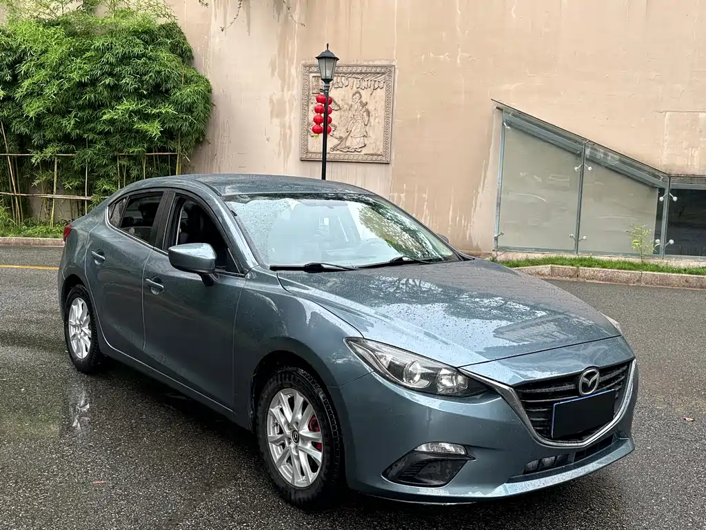 Mazda 3 Axela 2015 — фото 3