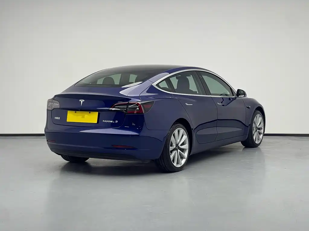 Tesla Model 3 2020 — фото 17