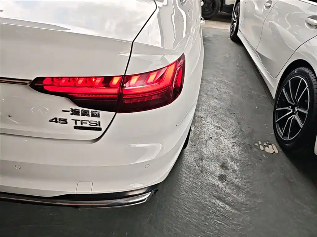 Audi A4L 2020 — фото 8