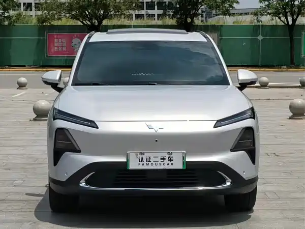 Wuling Starlight S 2024
