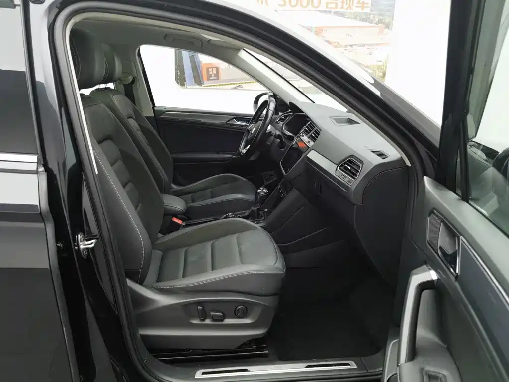 Volkswagen Tiguan L 2020 — фото 23