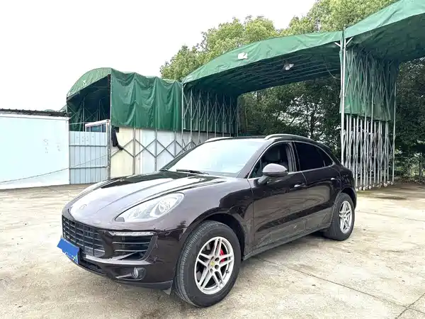 Porsche Macan 2015