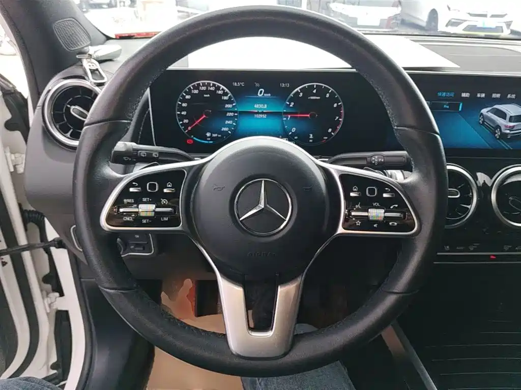 Mercedes-Benz GLB 2020 — фото 11
