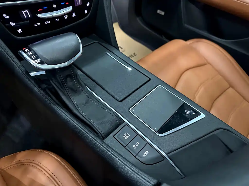 Cadillac CT6 2016 — фото 12
