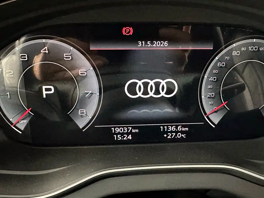 Audi Q5L 2024 — фото 17