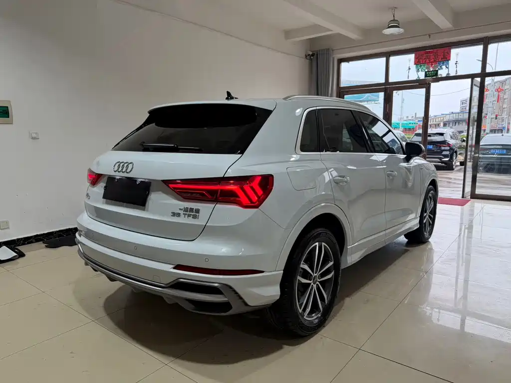 Audi Q3 2023