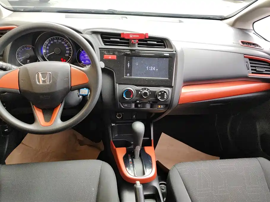 Honda Fit 2017 — фото 12