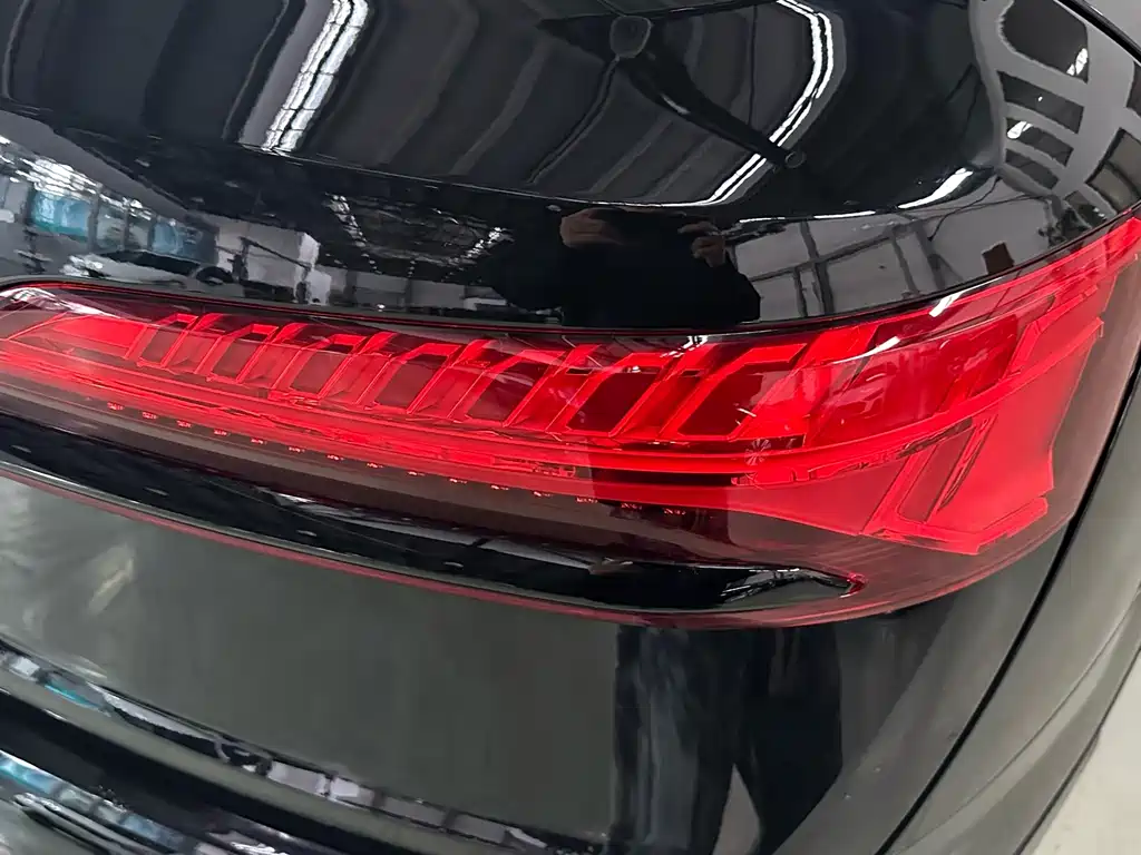 Audi Q7 2026 — фото 14