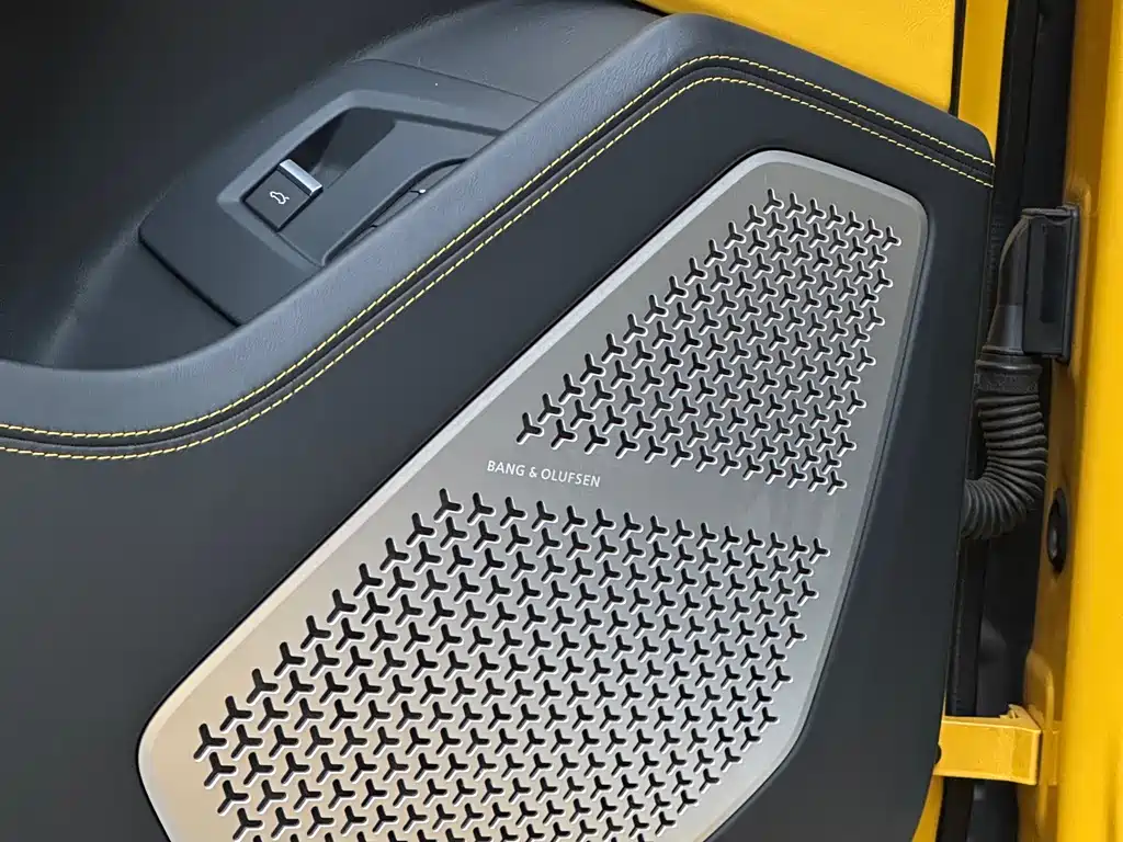 Lamborghini Urus 2019 — фото 26