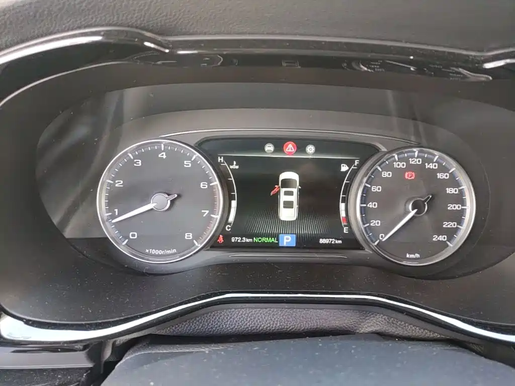 GAC Trumpchi M8 2019 — фото 12