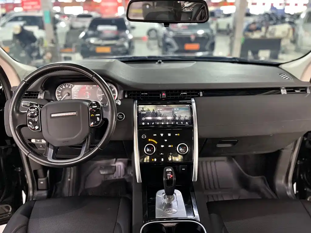 Land Rover Discovery Sport 2020 — фото 9