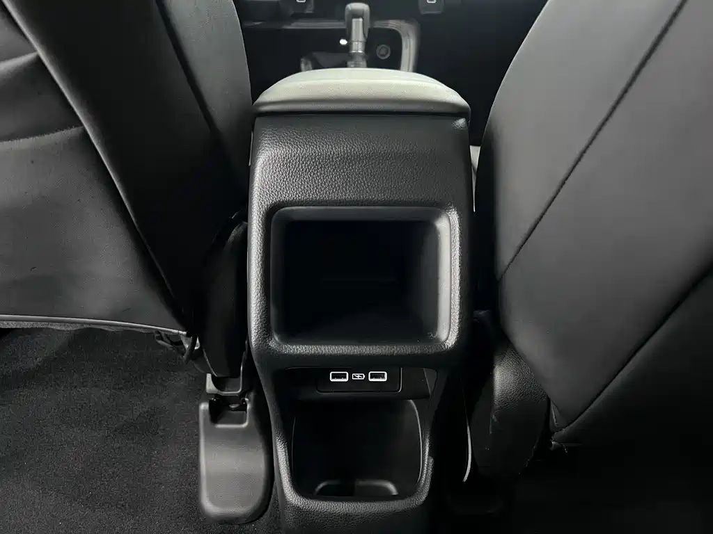 Honda Vezel 2023 — фото 14