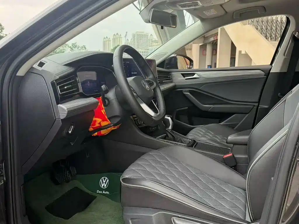 Volkswagen Sagitar 2024