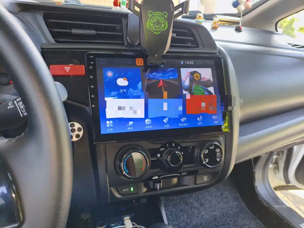 Honda Fit 2014 — фото 14