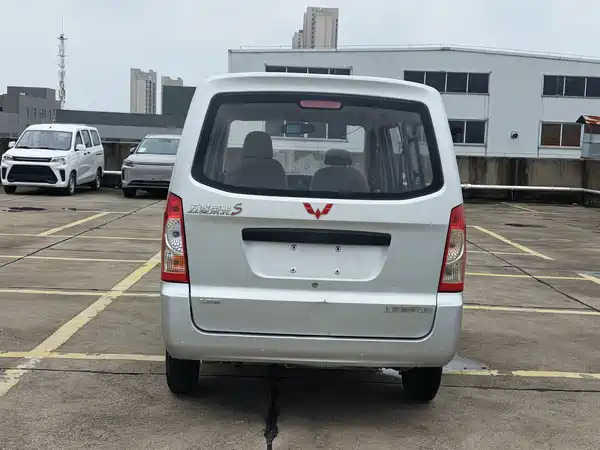 Wuling Rongguang 2018