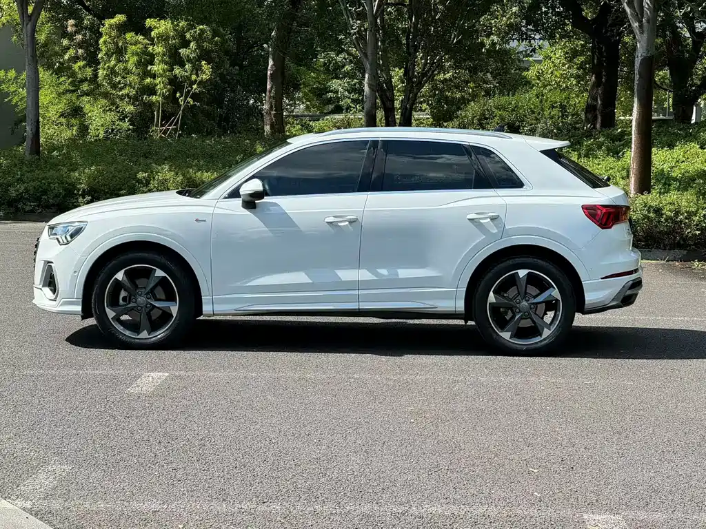 Audi Q3 2021
