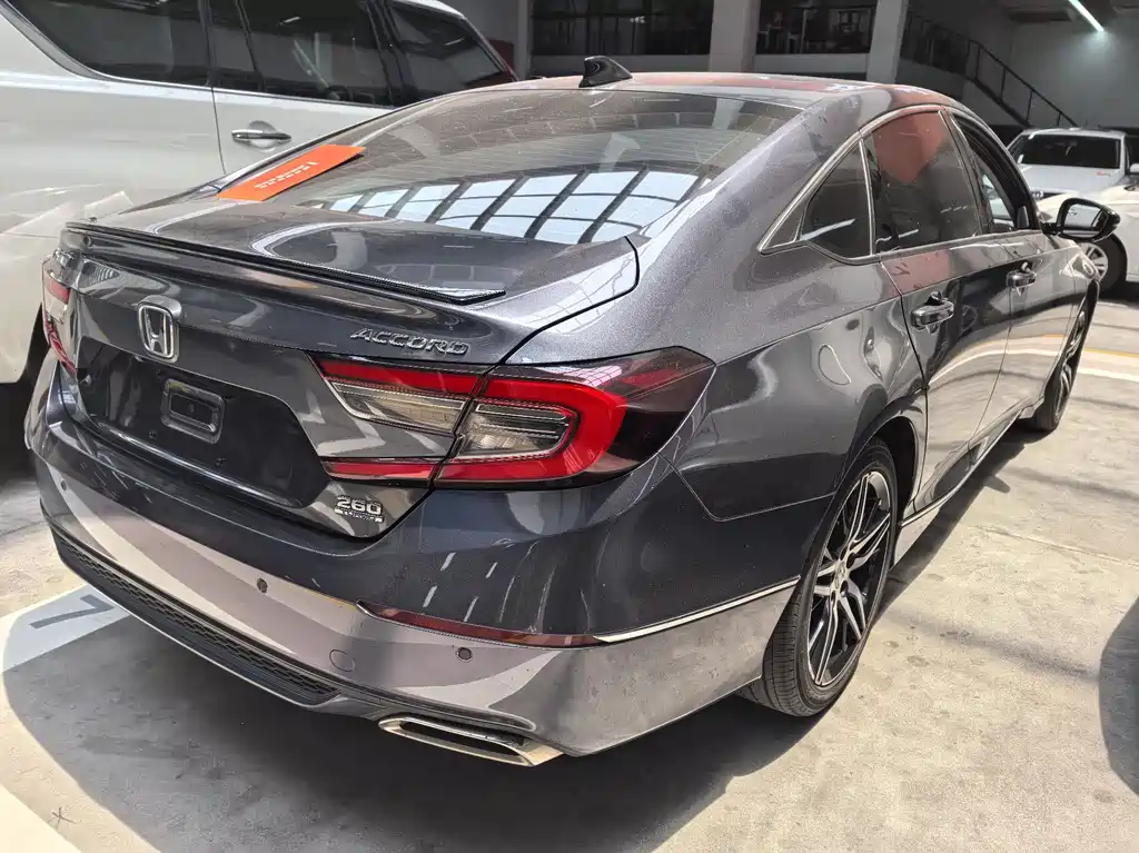 Honda Accord 2022 — фото 12