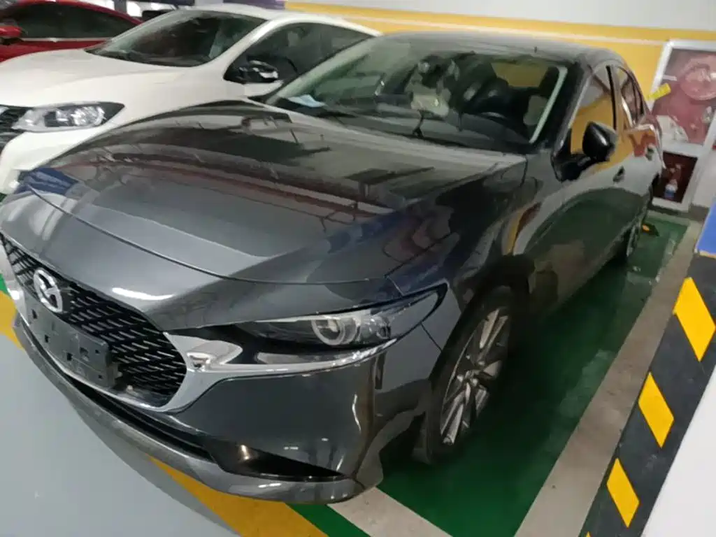 Mazda 3 Axela 2021