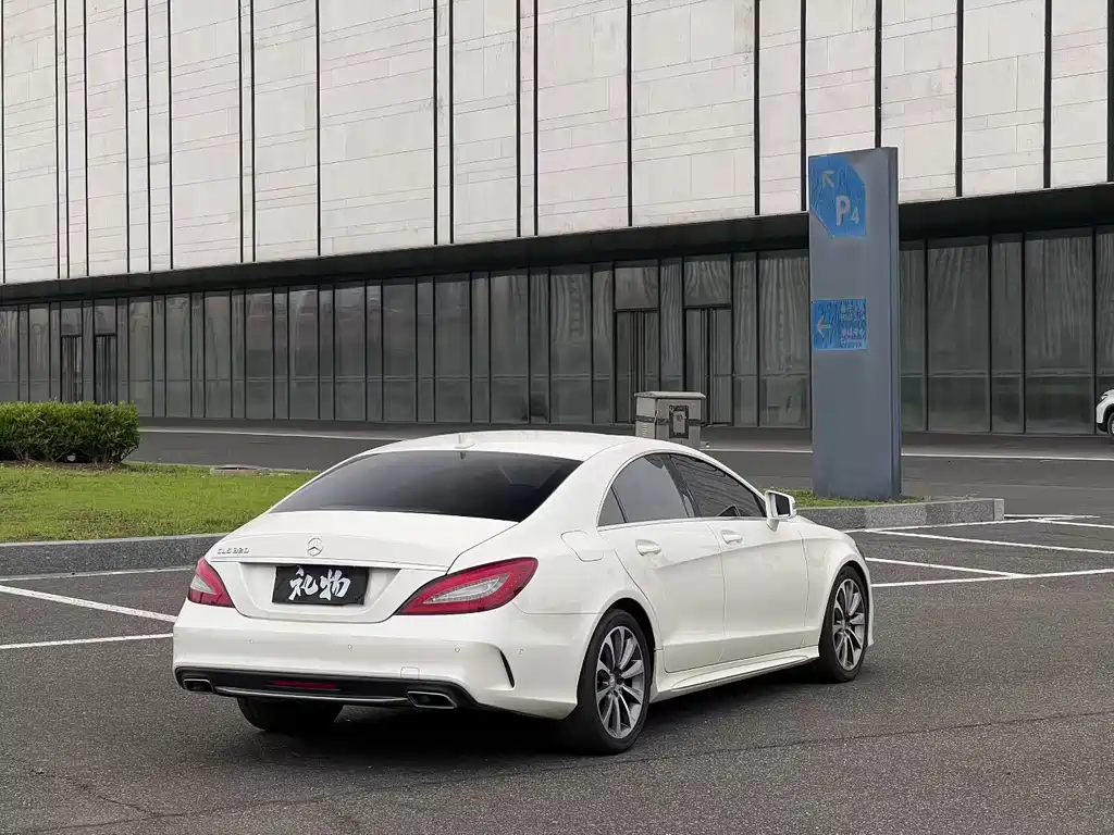 Mercedes-Benz CLS 2015 — фото 4