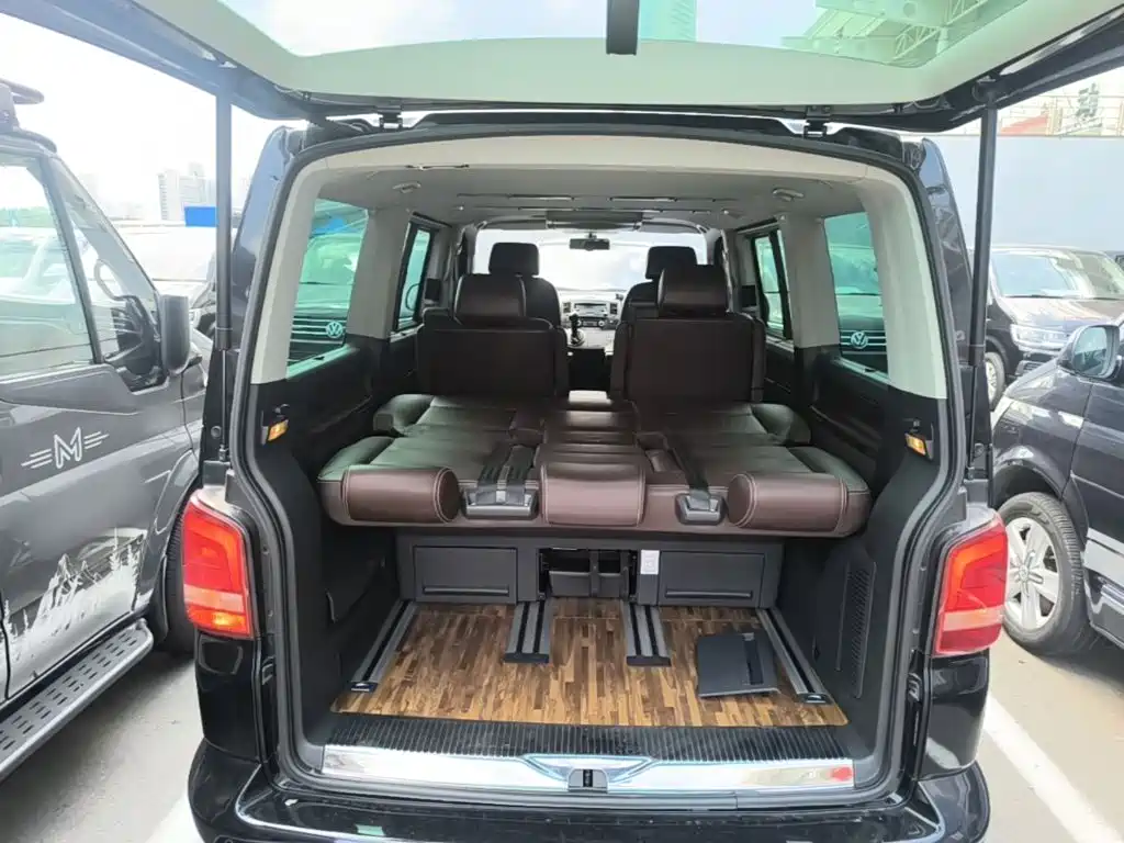 Volkswagen Multivan 2015 — фото 19