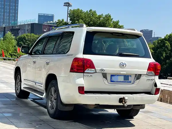 Toyota Land Cruiser 2015