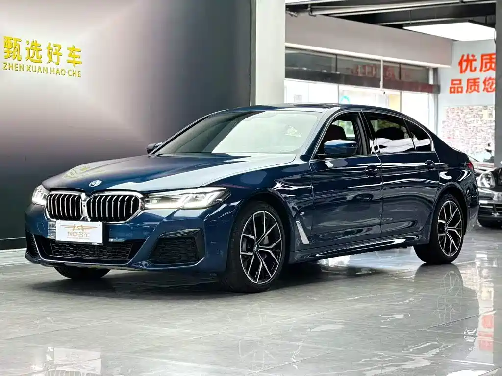 BMW 5 Series 2021 — фото 1