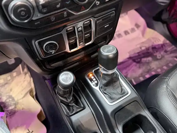 Jeep Wrangler 2024