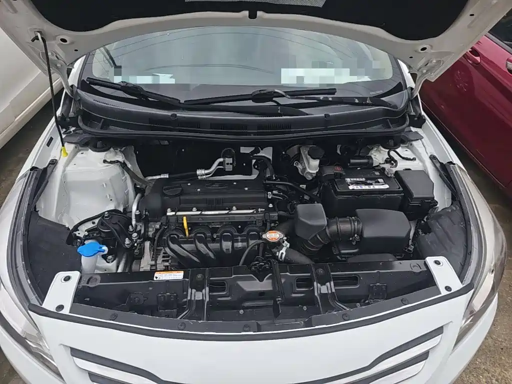 Hyundai Verna 2016 — фото 20