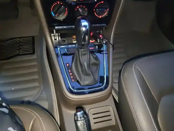 Volkswagen Bora 2014