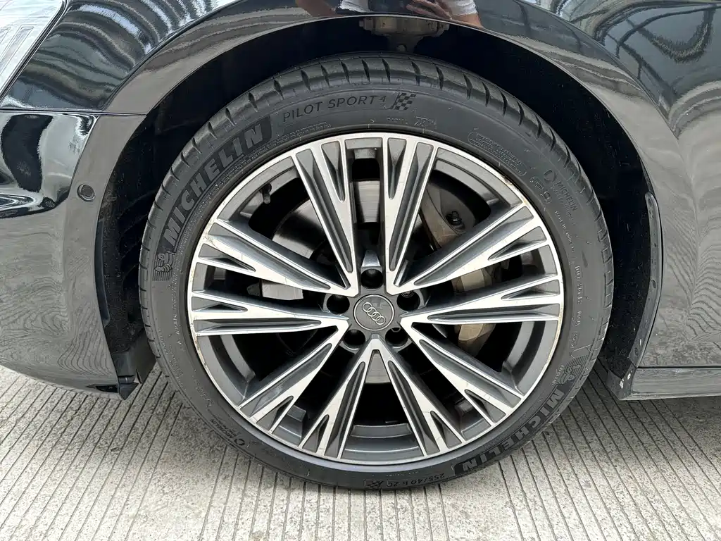 Audi A6L 2021 — фото 9