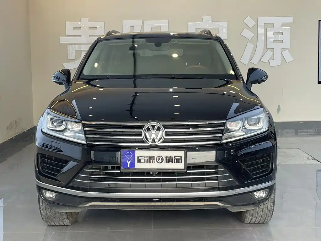 Volkswagen Touareg 2017 — фото 2