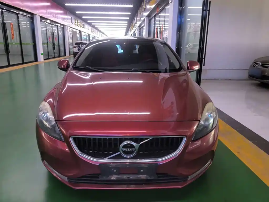 Volvo V40 2017 — фото 3