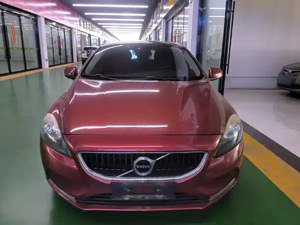 Volvo V40 2017